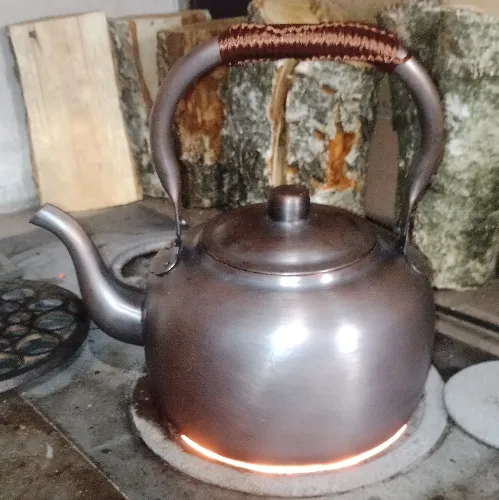 Bouilloire vintage en cuivre rouge