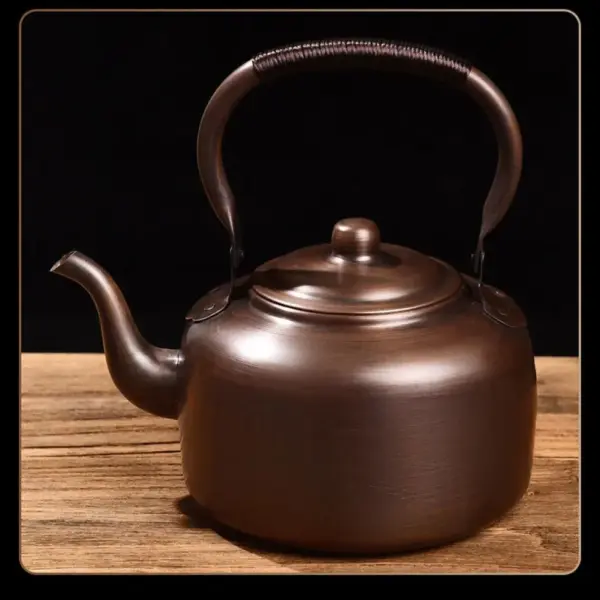 Bouilloire vintage en cuivre rouge