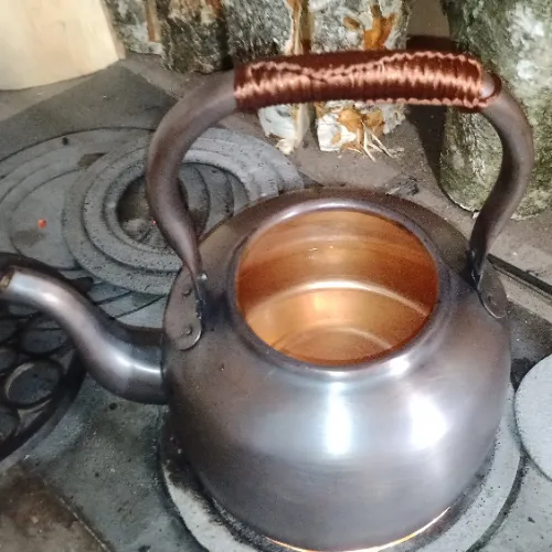 Bouilloire vintage en cuivre rouge