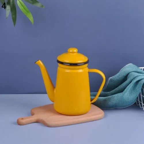 Bouilloire vintage jaune en émail
